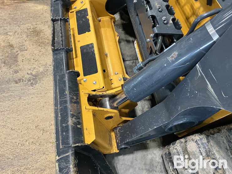 2023-deere-333g-image-10