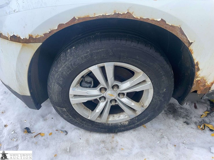 2015-chevrolet-equinox-image-18