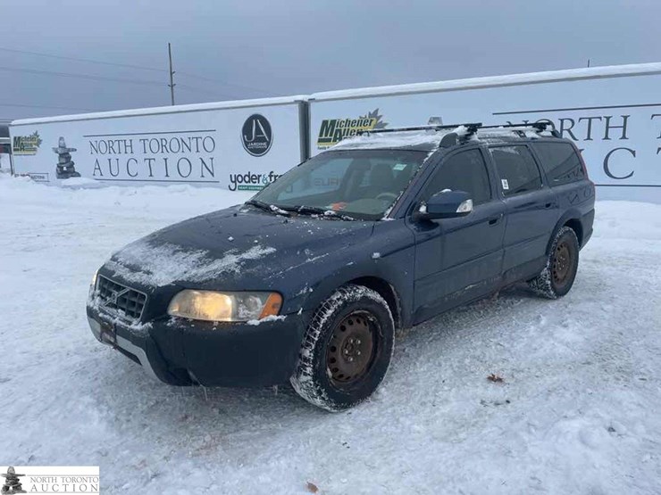 2007-volvo-xc70-image-1