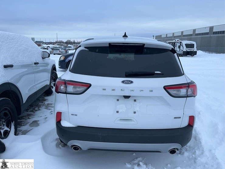 2022-ford-escape-se-image-5