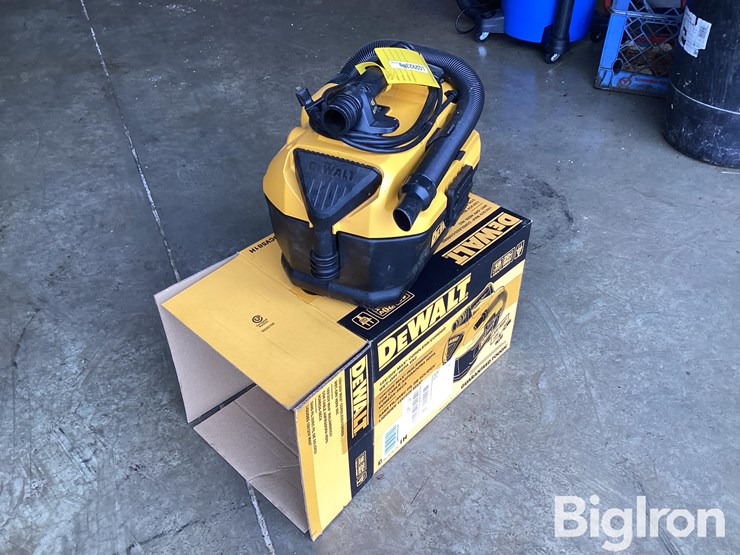 dewalt-cordless/corded-wet-dry-hepa-vac-image-3