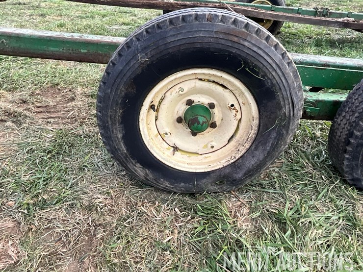 john-deere-implement-trailer-image-40