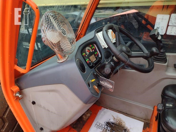 2016-jlg-1255-image-11