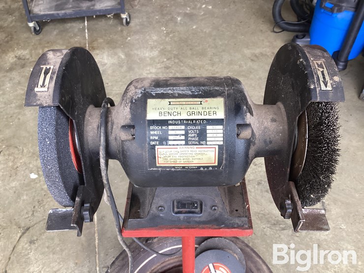 central-machinery-bench-grinder-image-9