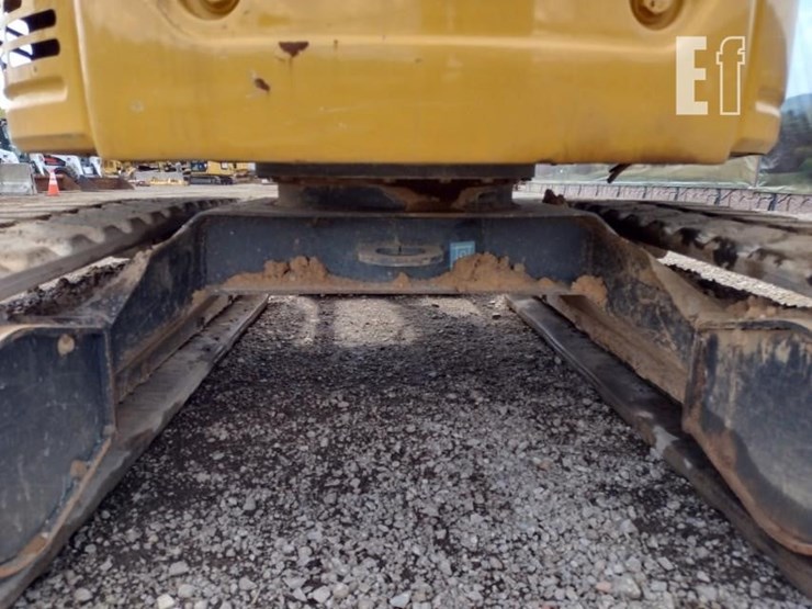 2022-deere-26g-image-45