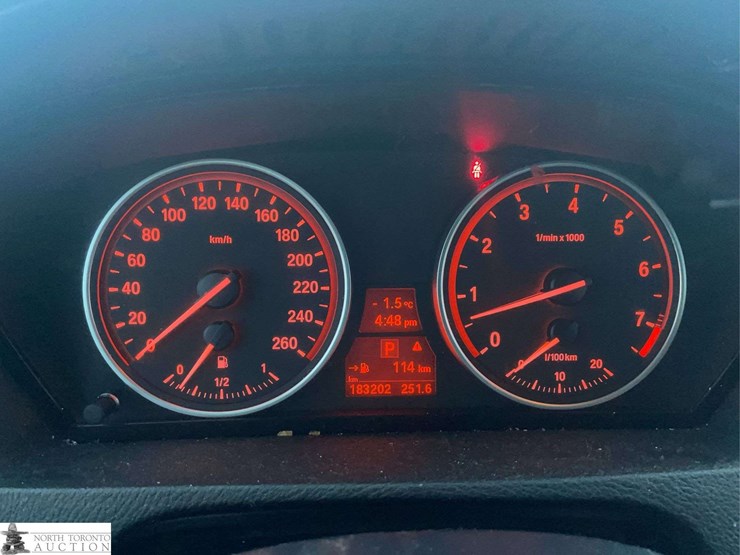 2010-bmw-x5-image-14