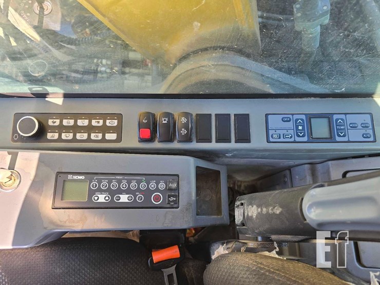 2023-xcmg-xe210u-image-17