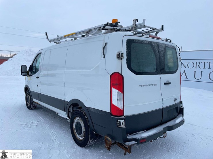 2015-ford-transit-image-4