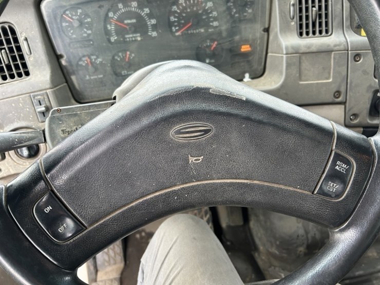 2002-sterling-l7500-image-27