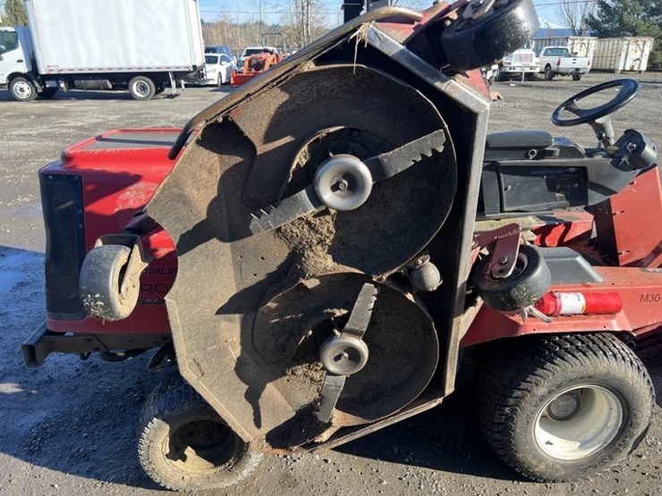 2011-toro-groundsmaster-4000d-4wd-rotary-mower-image-18