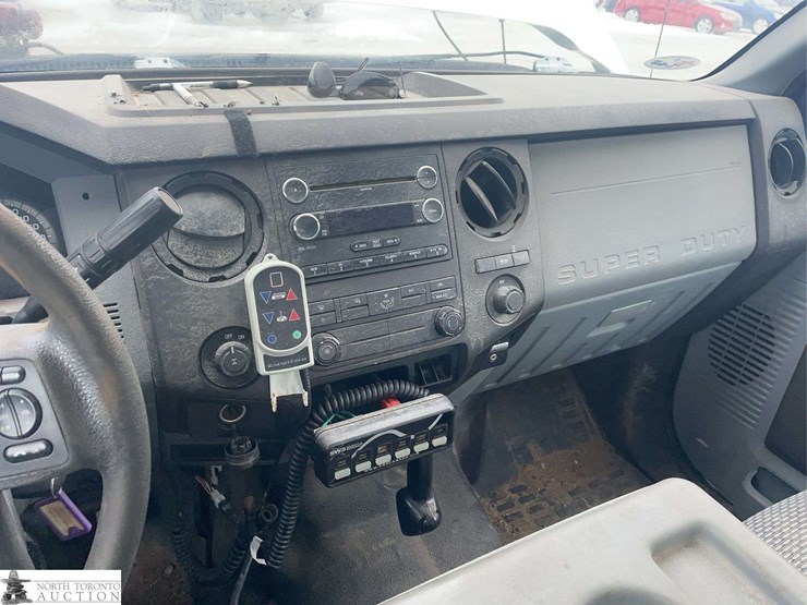 2011-ford-f250-image-17