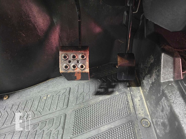 polaris-pro-xd-fs-diesel-crew-image-11