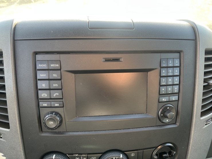 2016-freightliner-sprinter-3500-image-29