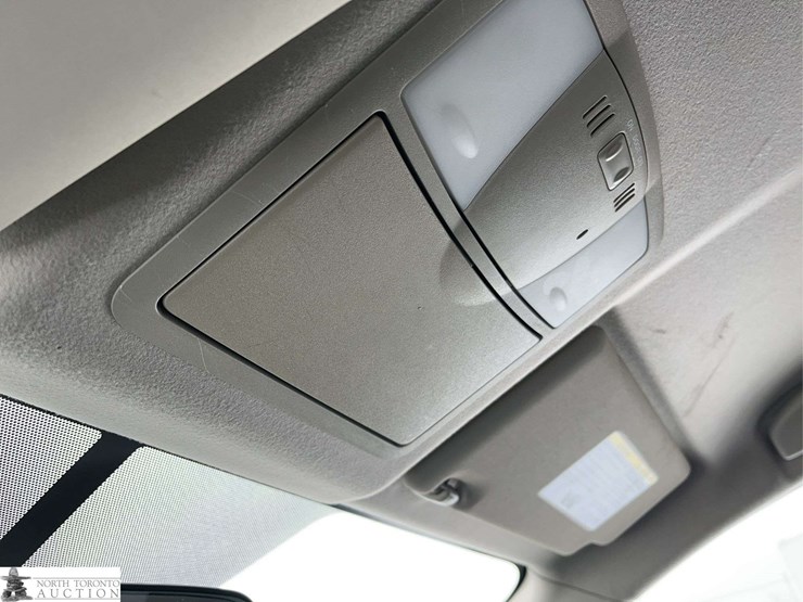 2013-nissan-rogue-image-25