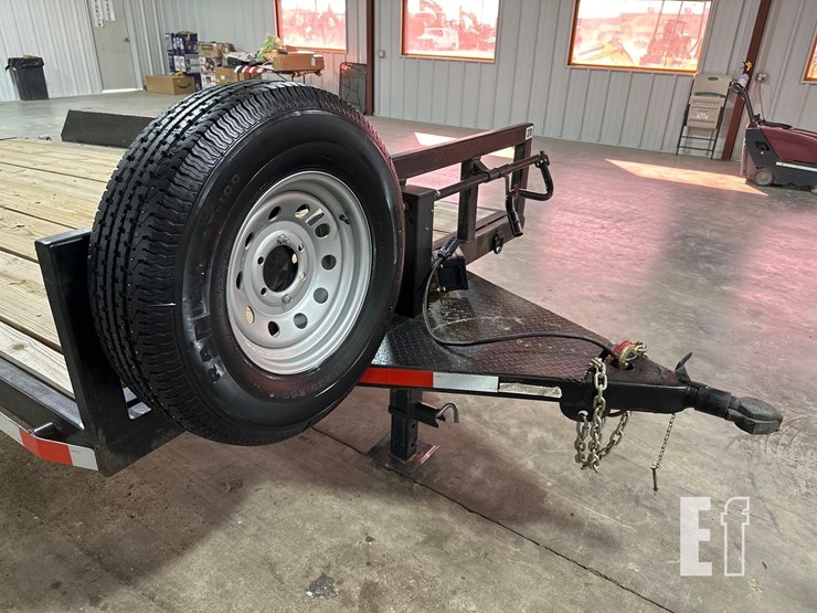 16-ft-x-7-ft-tandem-axle-equipment-trailer-image-11