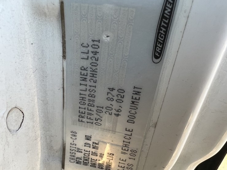 2002-freightliner-fl80-image-9