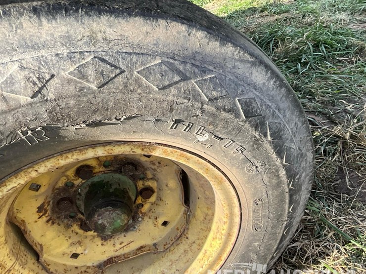 hay-rack-on-john-deere-running-gear-image-21