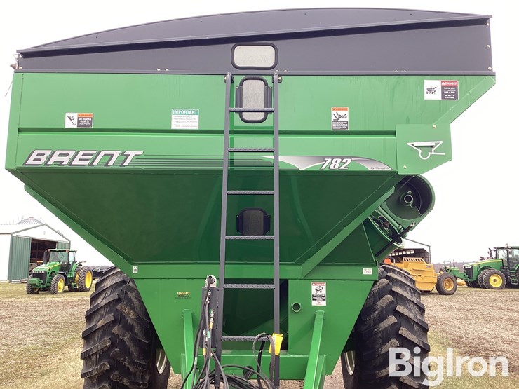 2011-brent-782-image-12