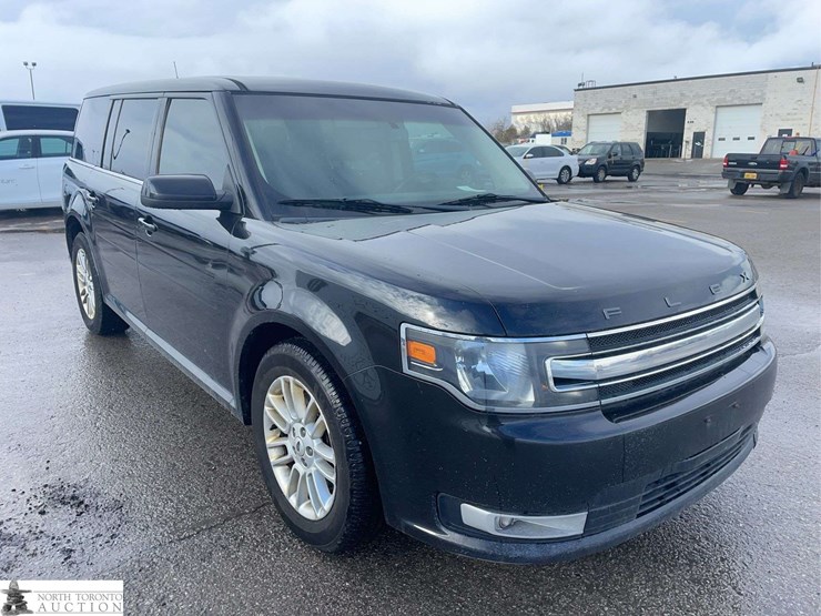 2013-ford-flex-image-7