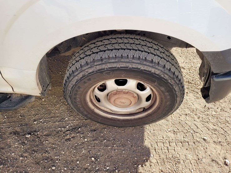 2015-ford-f150-image-16