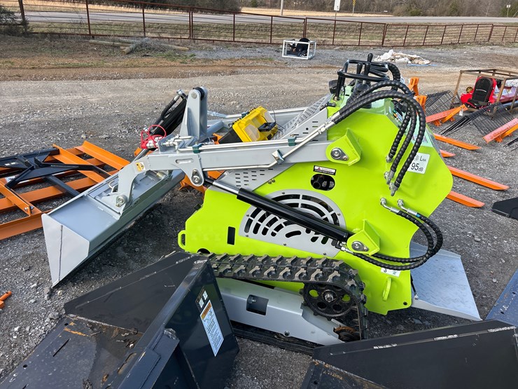 #85-•-ats-t460-mini-track-skid-steer-image-3