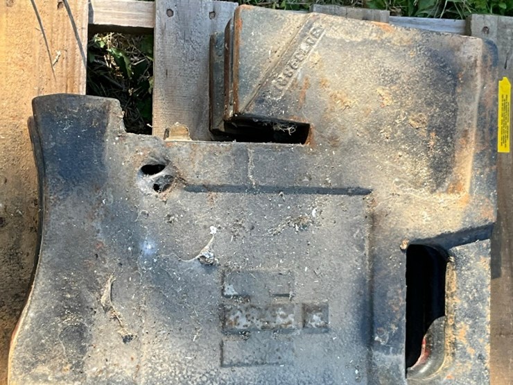 (3)-ih-suitcase-weights-image-2