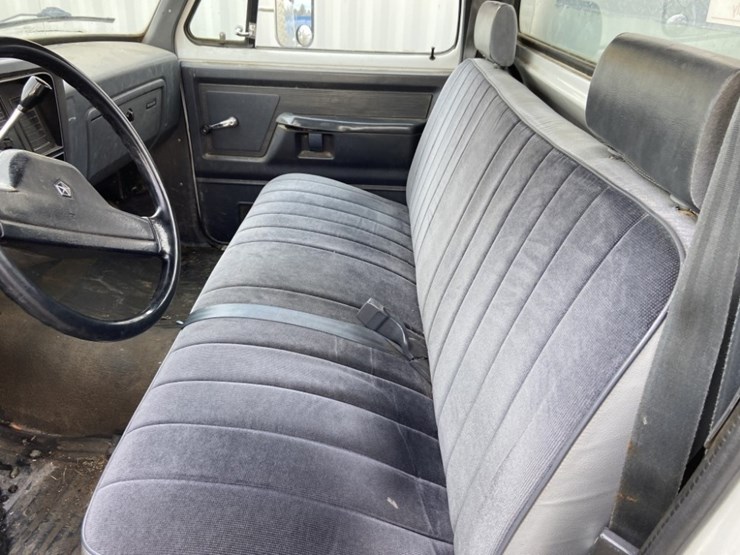 1990-dodge-ram-350-image-18