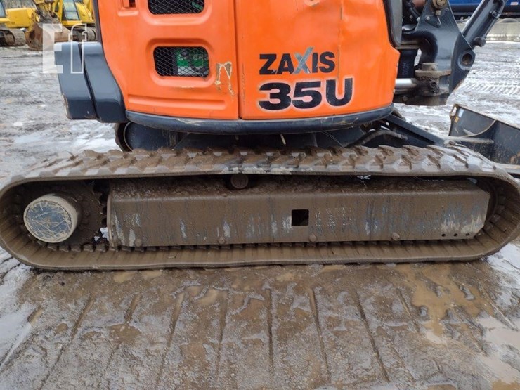 2014-hitachi-zx35u-image-35