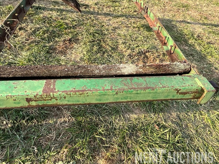 john-deere-implement-trailer-image-24