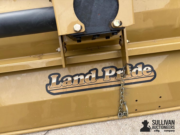 2022-land-pride-rtr1274-image-12