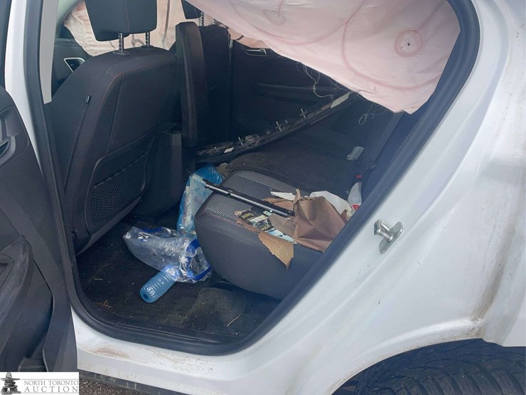 2017-chevrolet-equinox-image-25