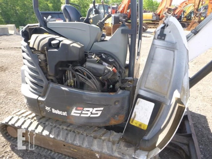 2019-bobcat-e35-image-48