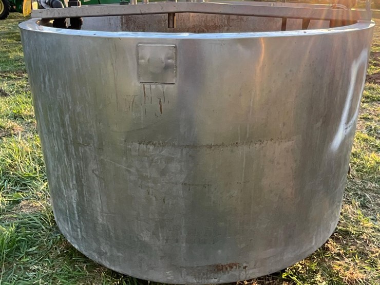 chester-jensen-company-500-stainless-steel-tank-image-3