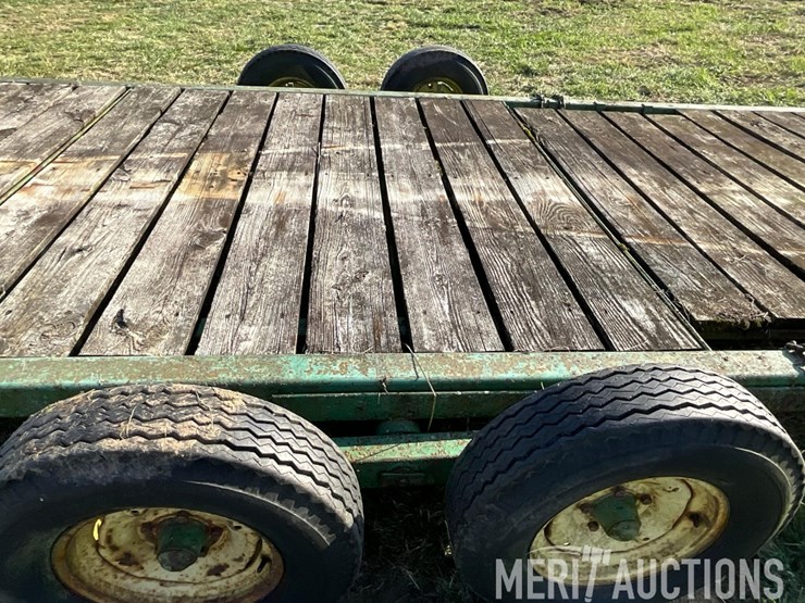 john-deere-implement-trailer-image-27