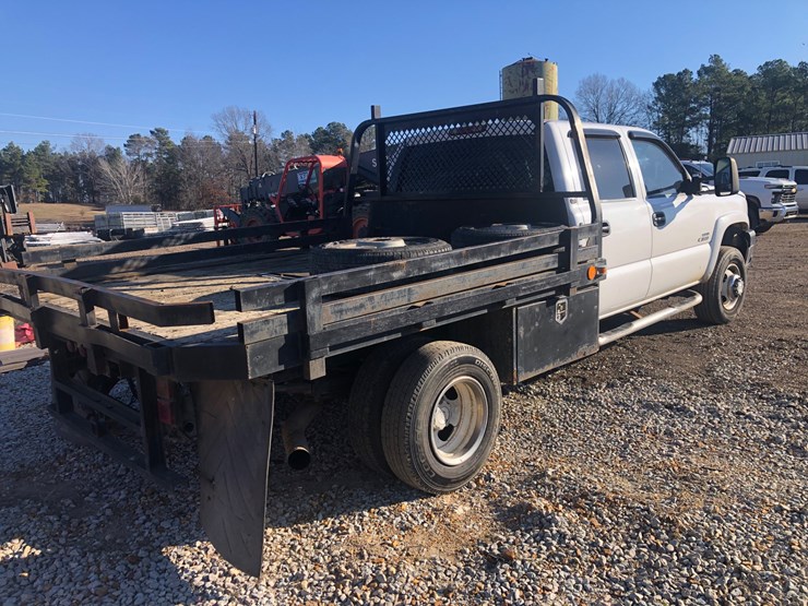 2006-chevrolet-3500-image-3