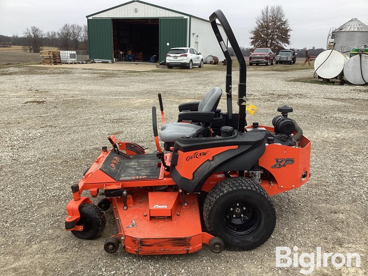 2015-bad-boy-outlaw-72”-ztr-lawn-mower-image-8