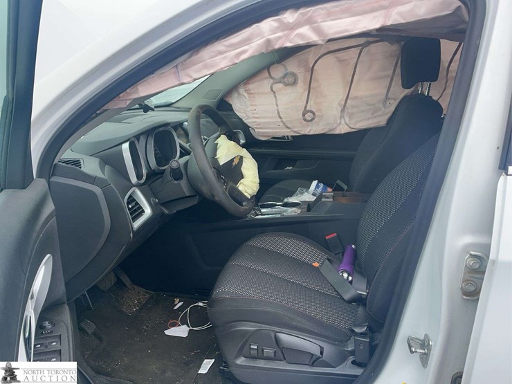 2017-chevrolet-equinox-image-11