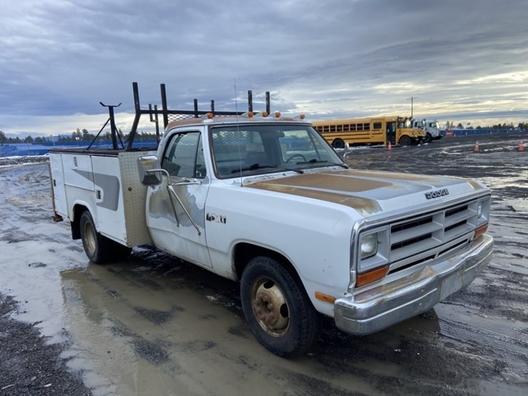 1990-dodge-ram-350-image-7