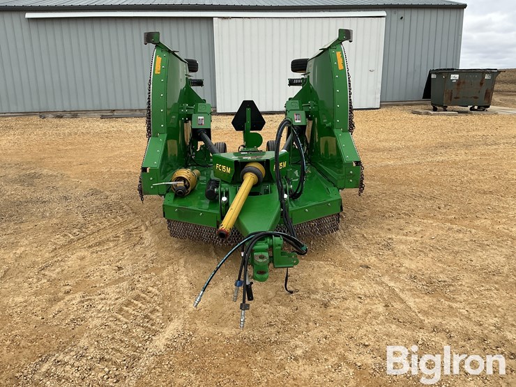 2023-john-deere-fc15m-image-2