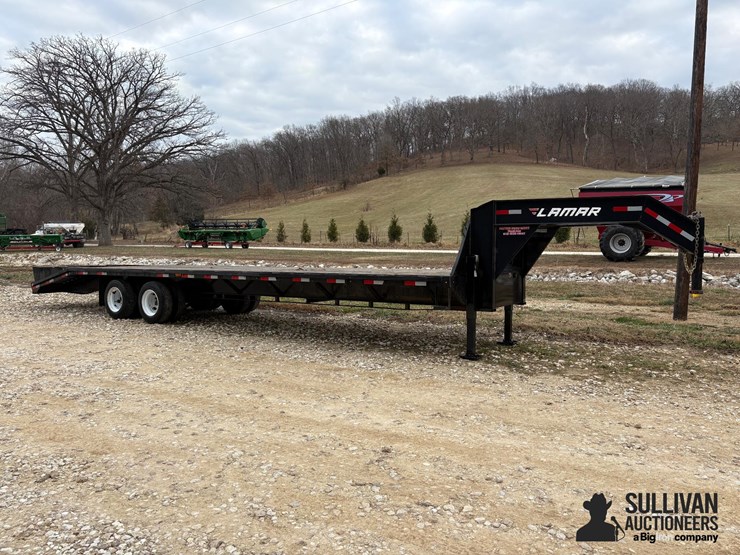 2018-lamar-fg02322c-32'-t/a-gooseneck-flatbed-trailer-image-3