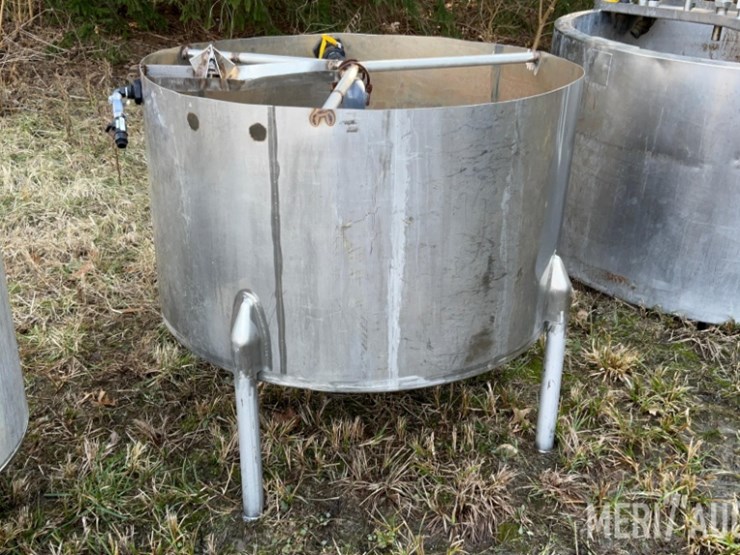 stainless-steel-tank-on-stand-image-2