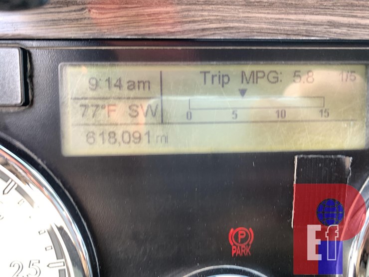 2020-freightliner-coronado-122-sd-image-9