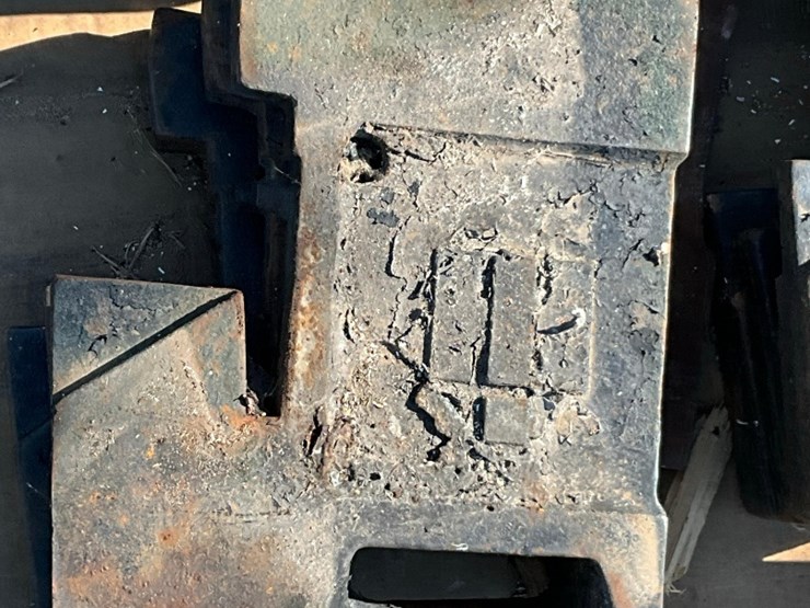 (3)-ih-suitcase-weights-image-5