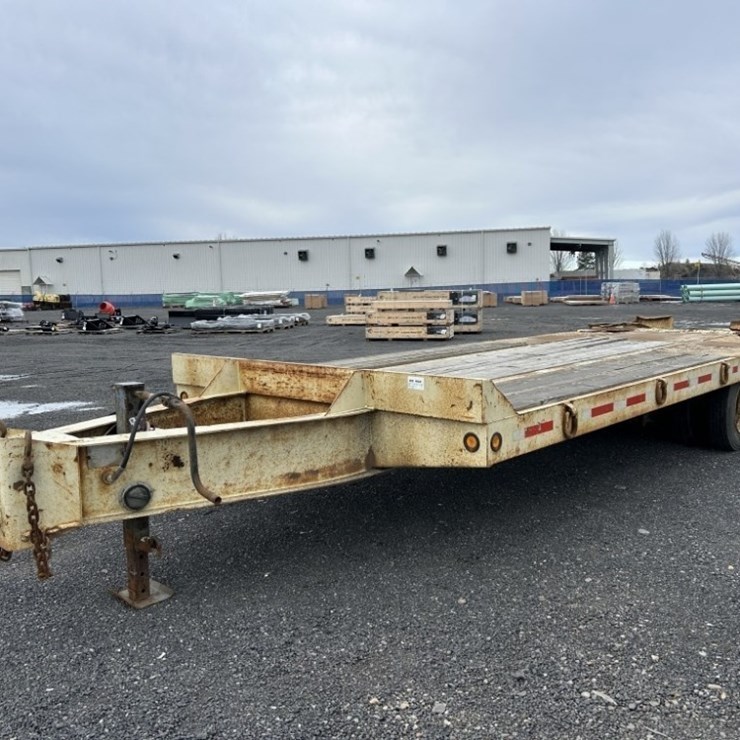 1993 Interstate 24' T/A Equipment Trailer