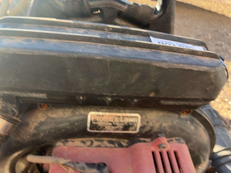 (2)-backpack-blower-image-7