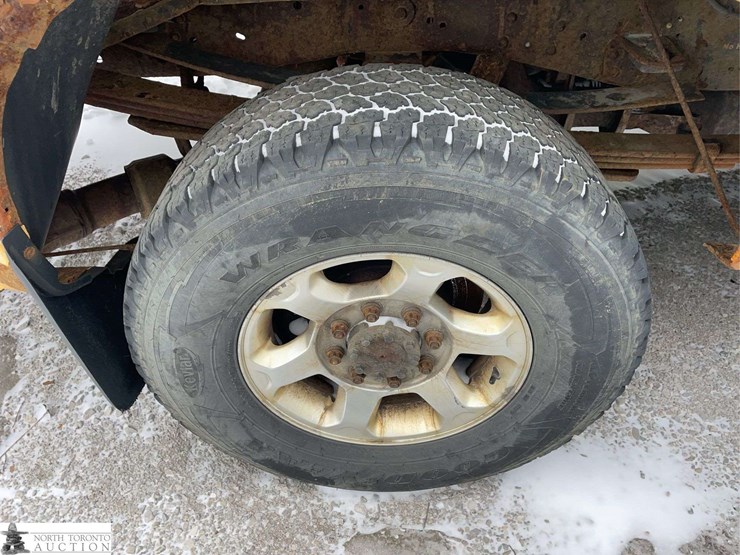 2013-ford-f350-image-31