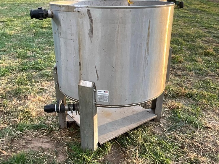 gustafson-stainless-steel-tank-on-stand-image-2