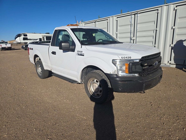 2020-ford-f150-xl-image-2