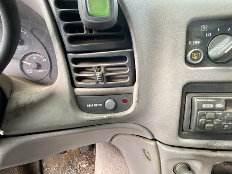 1996-chevrolet-astro-image-21