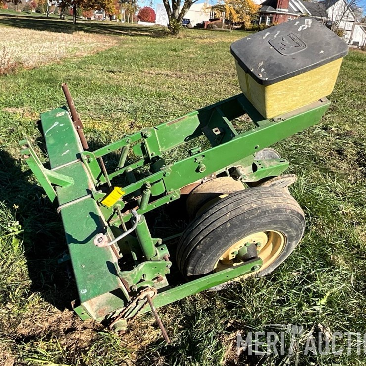 Single Row John Deere Planter